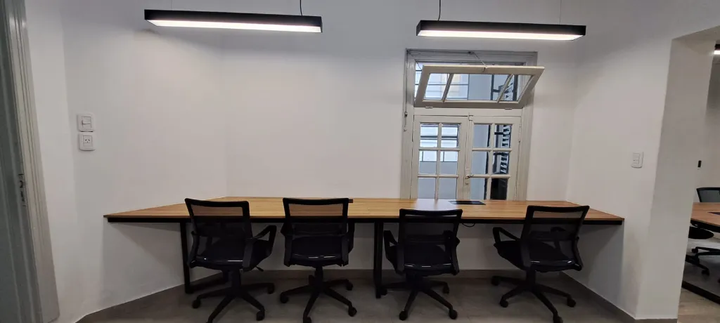 eBiz_coworking_Puesto_Standar_04.webp
